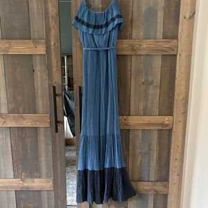 Ua Los Angeles Maxi Dress